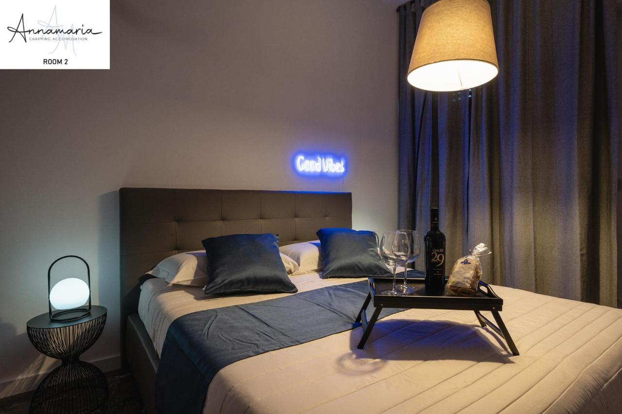 Annamaria - Central Station Charming Accommodation Bari Buitenkant foto