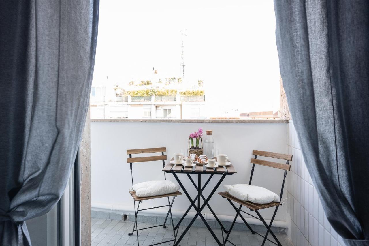 Annamaria - Central Station Charming Accommodation Bari Buitenkant foto