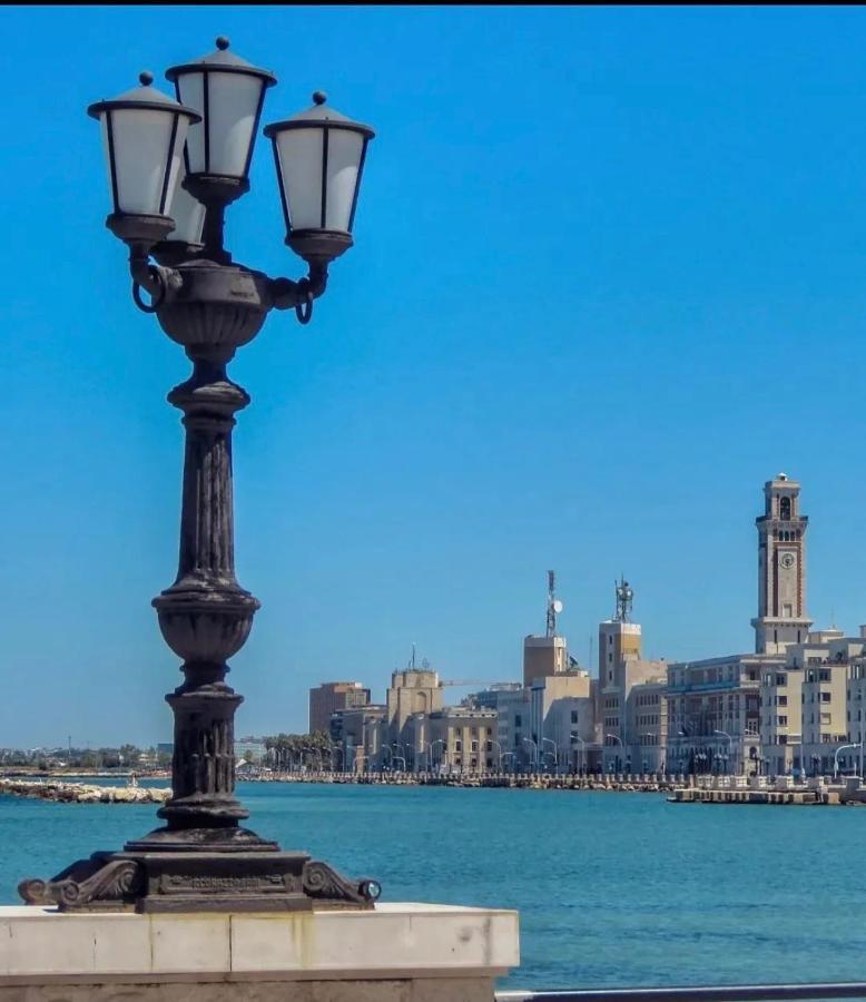 Annamaria - Central Station Charming Accommodation Bari Buitenkant foto